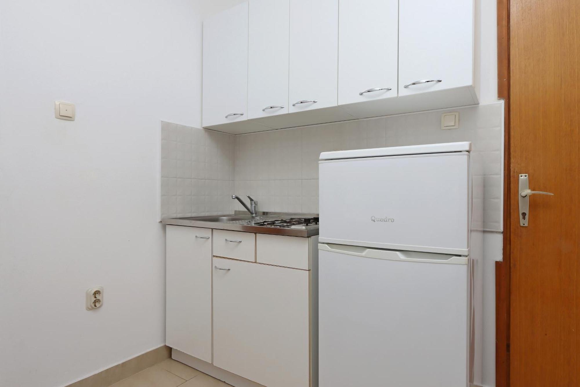Apartments By The Sea Mandre, Pag - 3084 كولان المظهر الخارجي الصورة