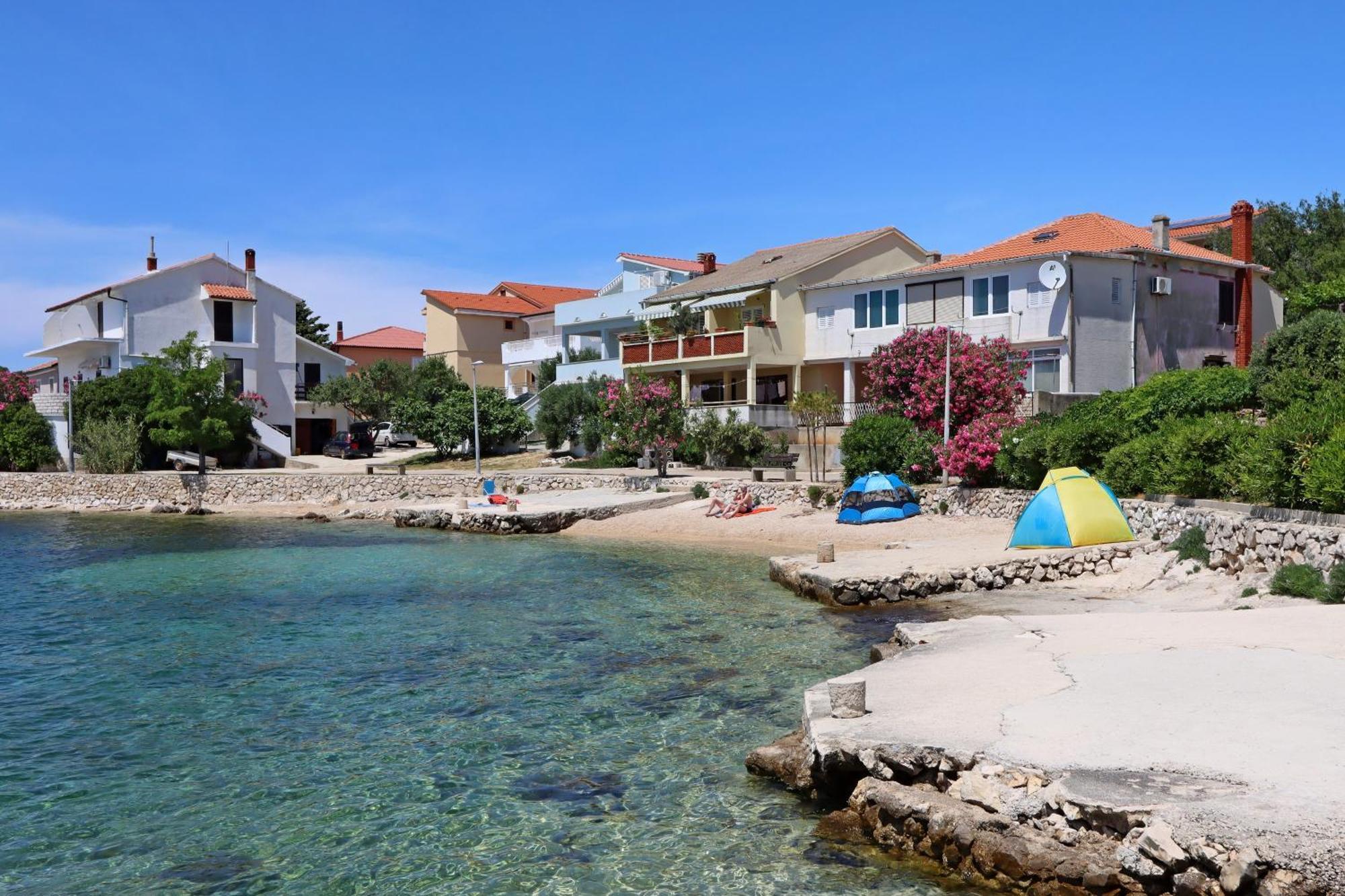 Apartments By The Sea Mandre, Pag - 3084 كولان المظهر الخارجي الصورة