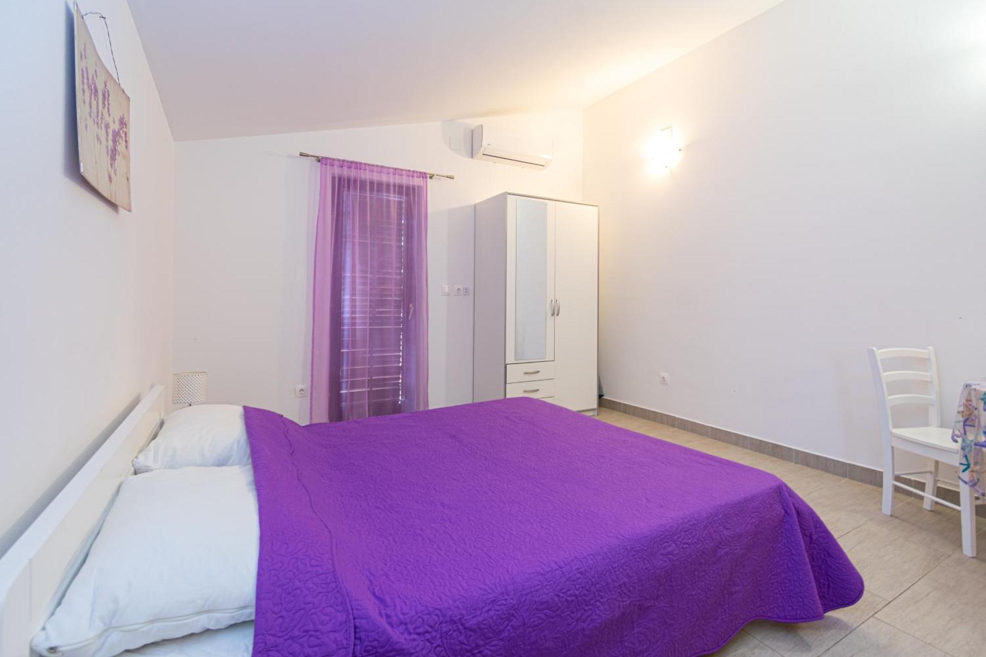 Apartments By The Sea Mandre, Pag - 3084 كولان الغرفة الصورة